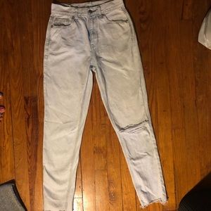 American Eagle mom jean